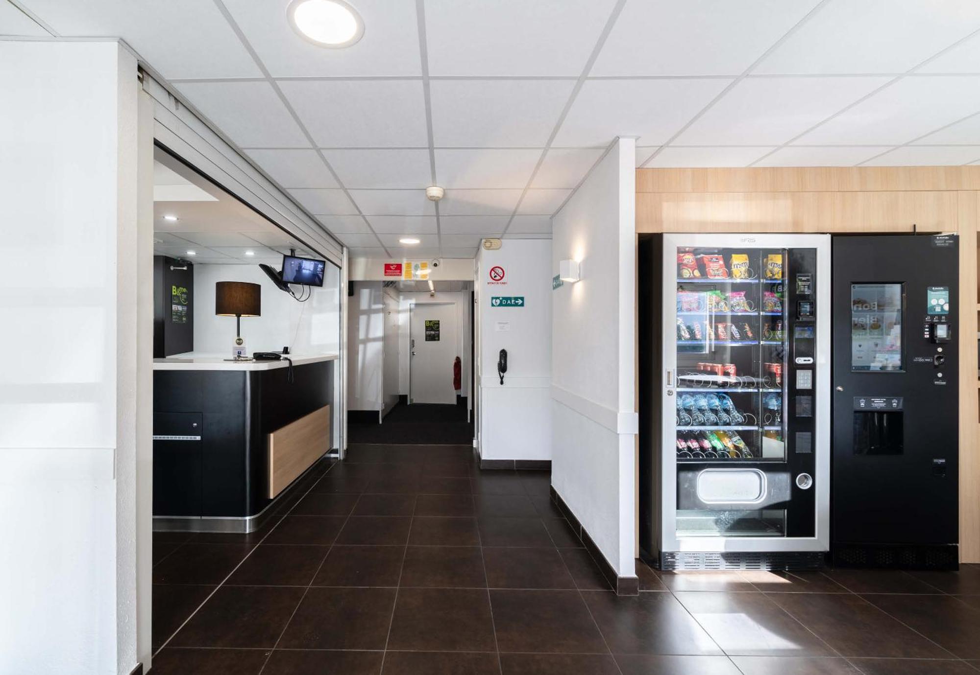 B&B Hotel Calais Terminal Cite Europe 2 Etoiles Coquelles Exteriör bild